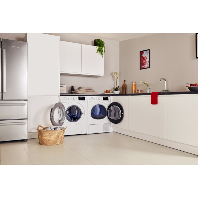 Blomberg LTH38420W 8kg Heat Pump Tumble Dryer - White